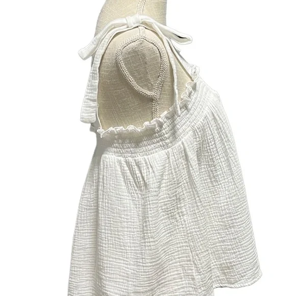 cupcakes & cashmere White Tie-Strap Gauze Tank Top - Picture 4 of 8